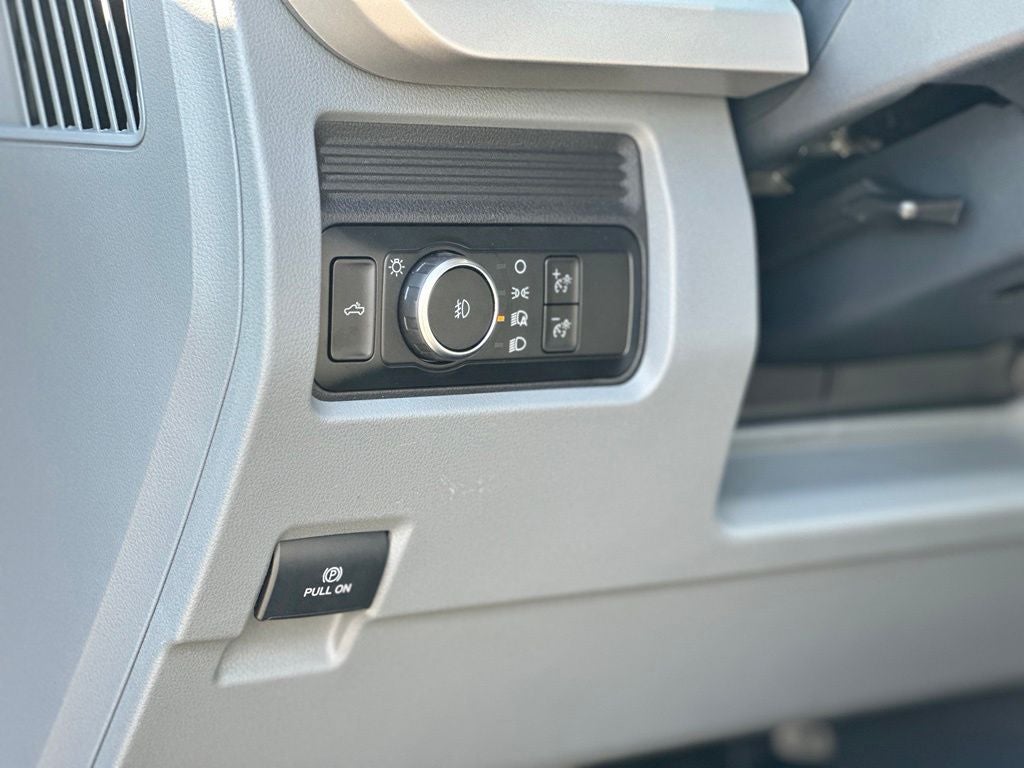2027 Ford F-250SD XL STX