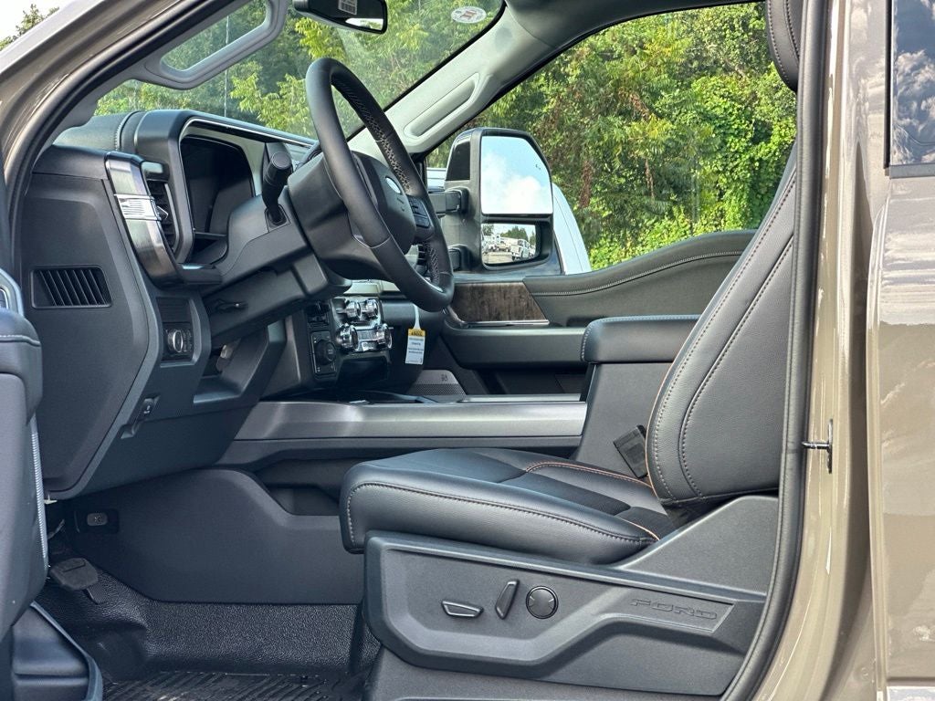 2027 Ford F-250SD Lariat