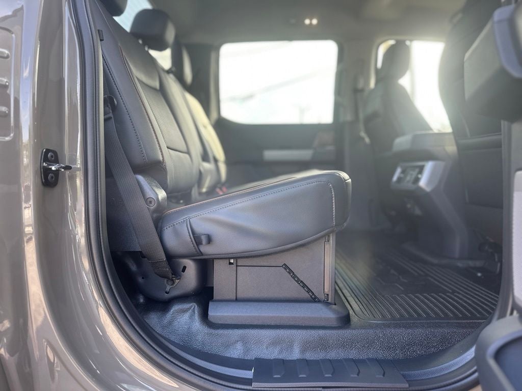 2027 Ford F-250SD Lariat