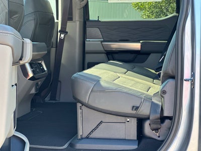 2027 Ford F-250SD Platinum