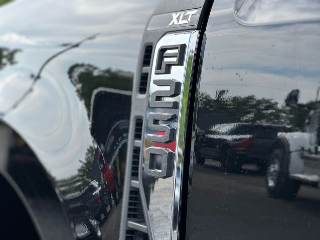 2026 Ford F-250SD XLT