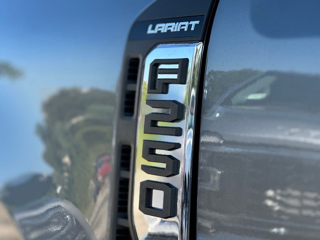 2027 Ford F-250SD Lariat TREMOR