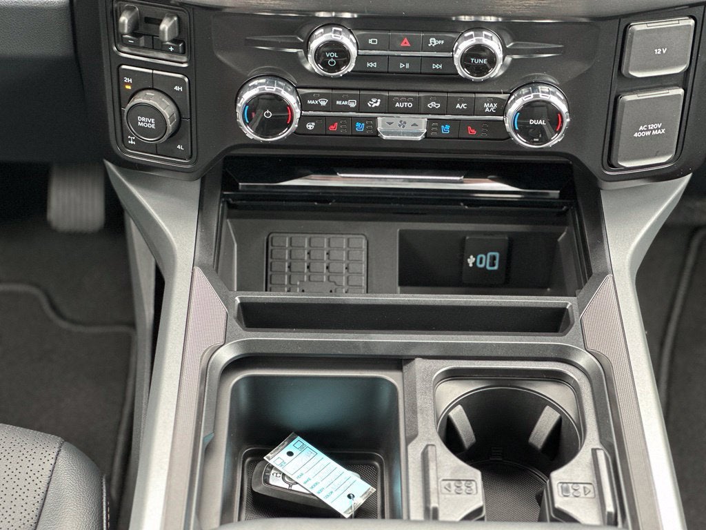 2027 Ford F-350SD Lariat