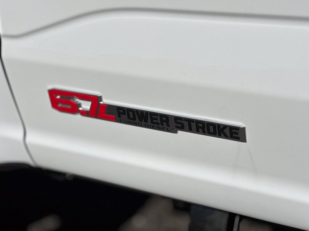 2027 Ford F-350SD Lariat