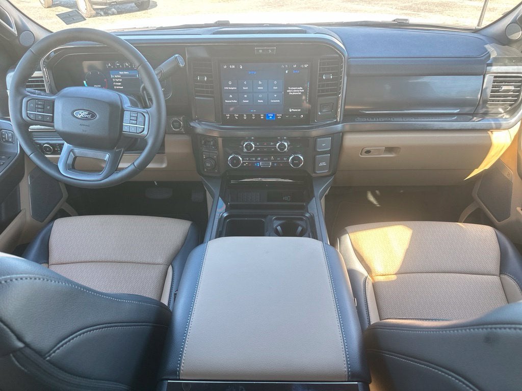 2027 Ford F-350SD Lariat