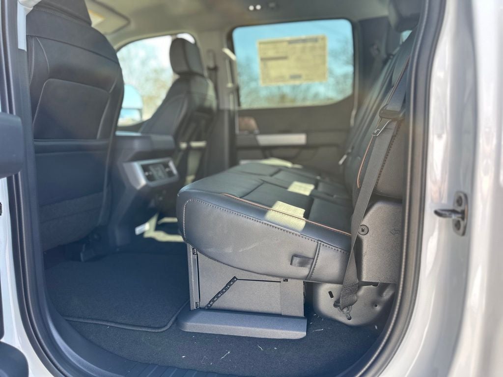 2026 Ford F-350SD Lariat