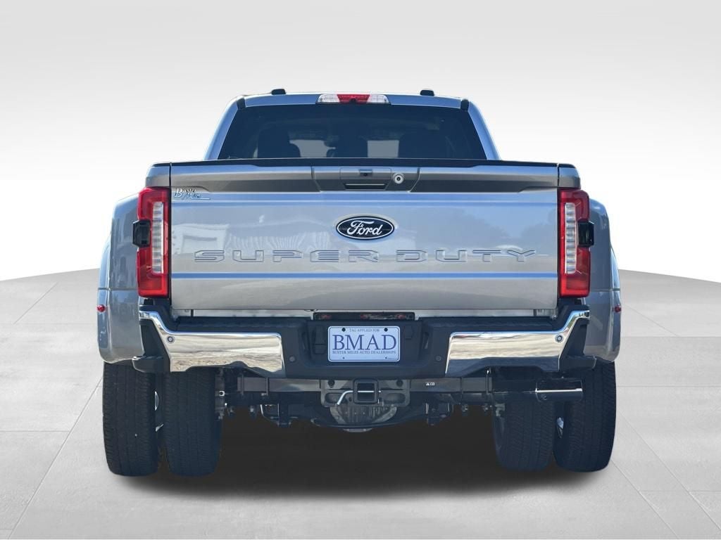 2027 Ford F-350SD Lariat DRW