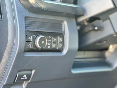 2027 Ford F-350SD Lariat DRW