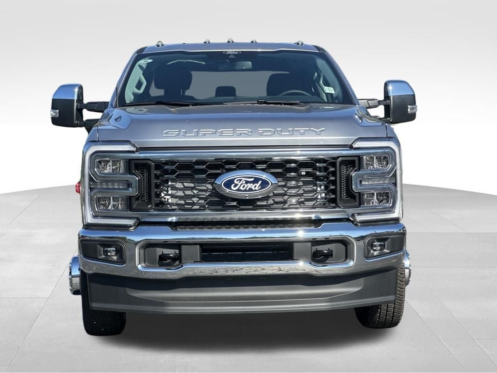 2027 Ford F-350SD Lariat DRW