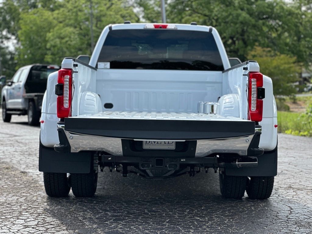 2026 Ford F-350SD Lariat DRW
