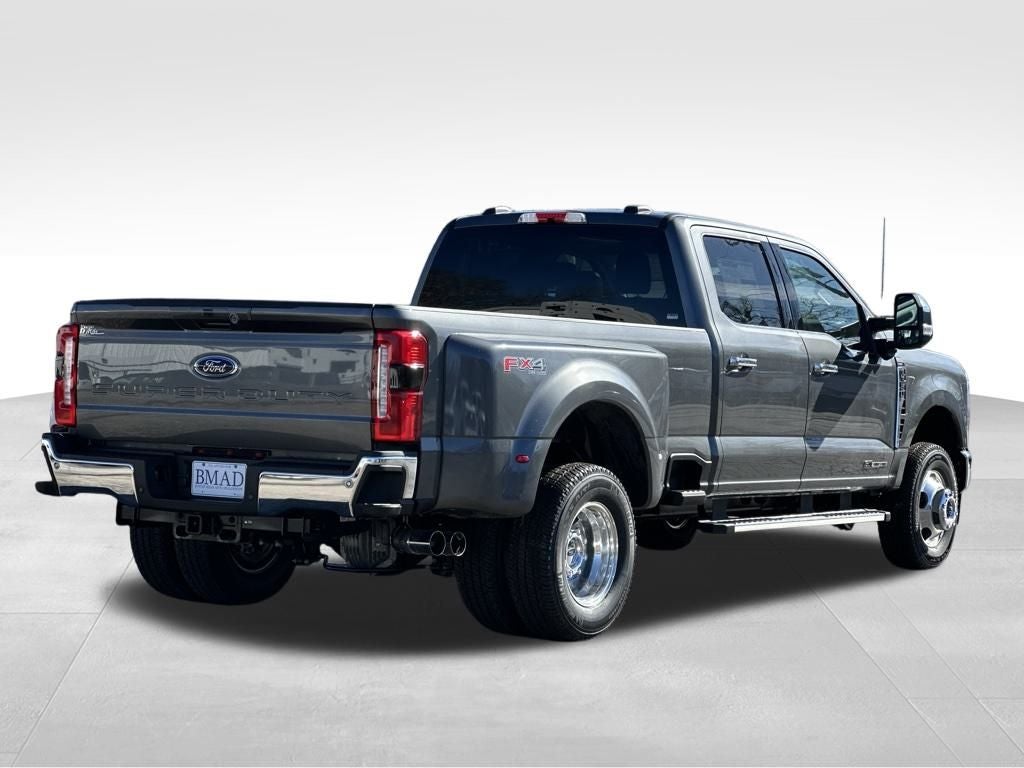 2026 Ford F-350SD Lariat DRW