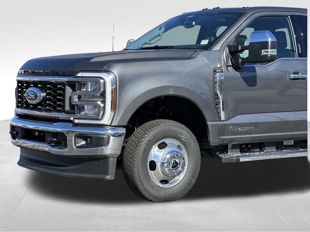 2026 Ford F-350SD Lariat DRW