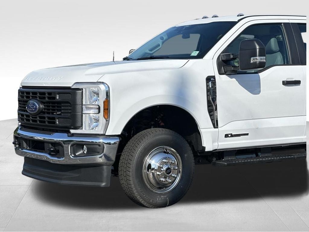 2026 Ford F-350SD XL DRW
