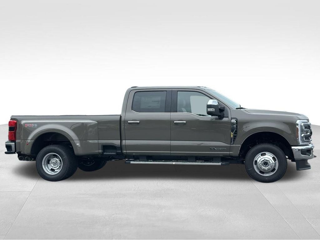 2026 Ford F-350SD Lariat DRW