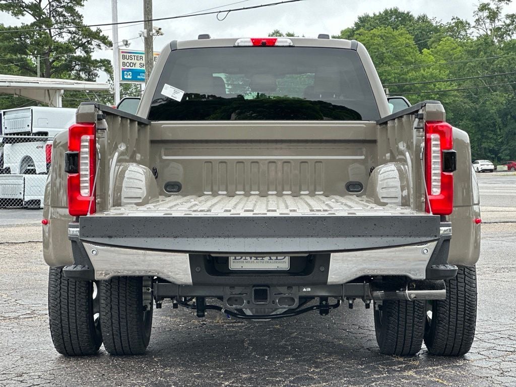 2026 Ford F-350SD Lariat DRW