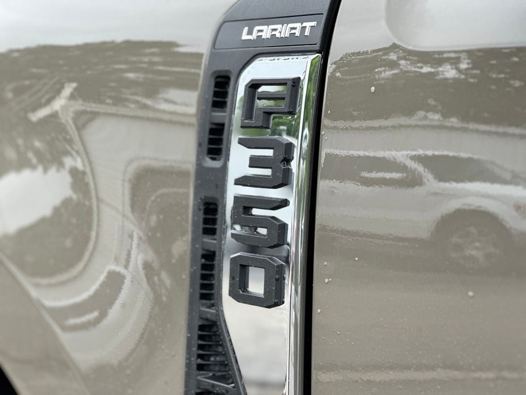 2026 Ford F-350SD Lariat DRW