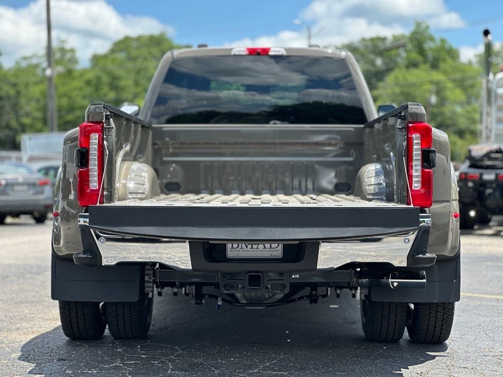 2026 Ford F-350SD Lariat DRW