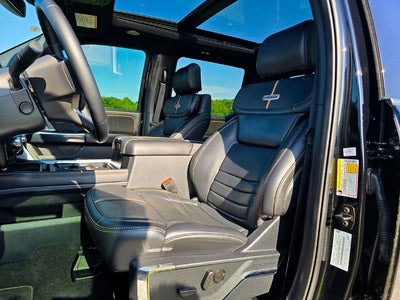 2024 Ford F-450SD Platinum DRW