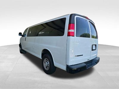 2022 Chevrolet Express 3500 LS Passenger