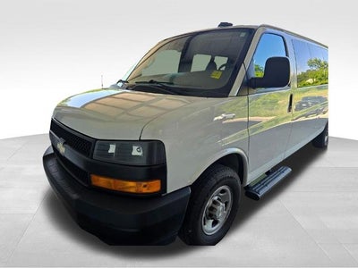 2022 Chevrolet Express 3500 LS Passenger