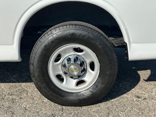 2024 Chevrolet Express 3500 LT 15 Passenger