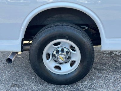 2024 Chevrolet Express 3500 LT 15 Passenger