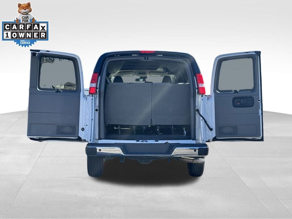 2024 Chevrolet Express 3500 LT Passenger
