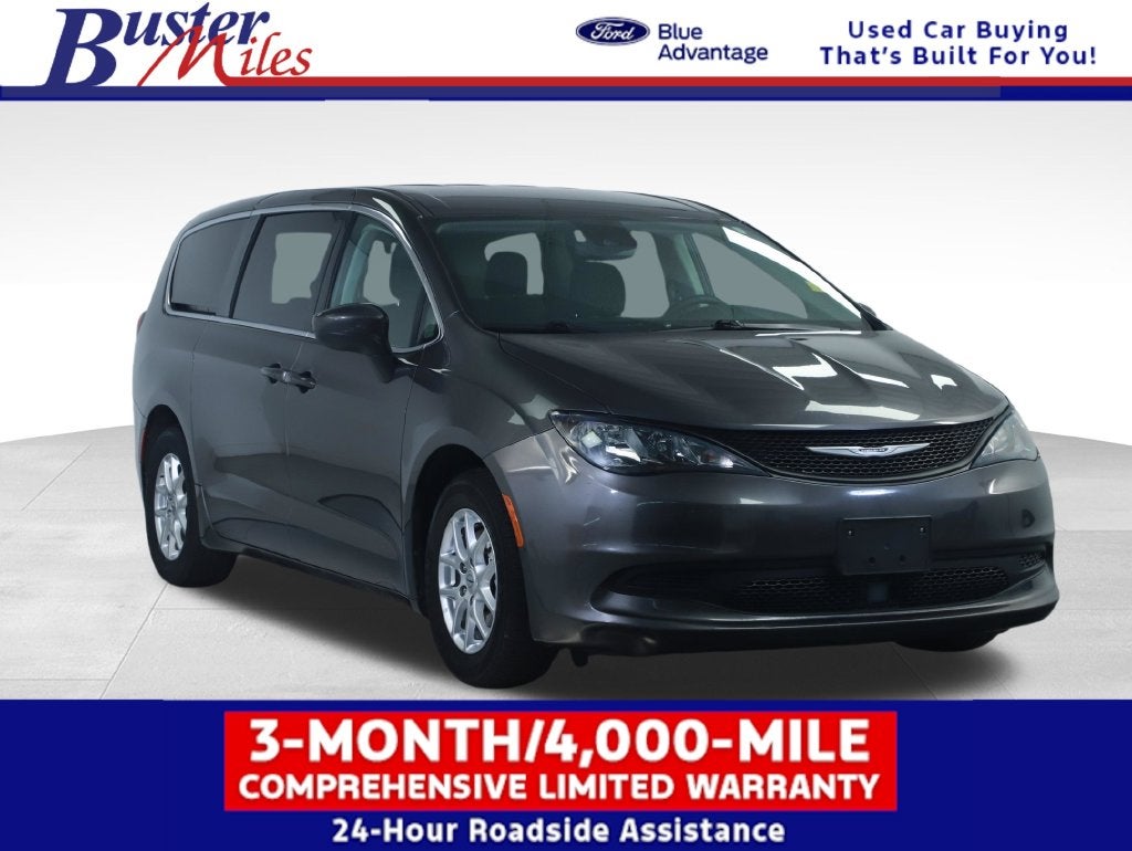 2023 Chrysler Voyager LX