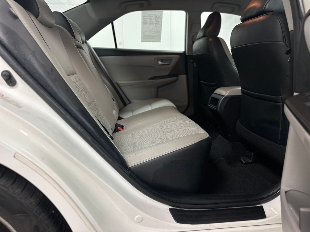 2016 Toyota Camry SE