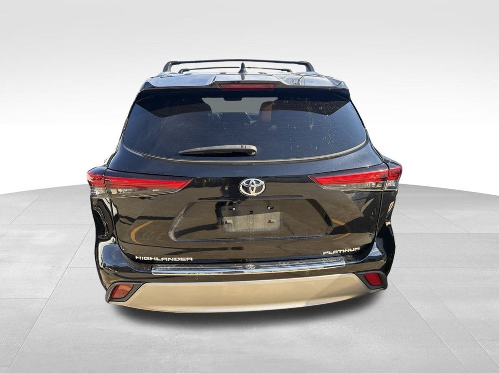 2022 Toyota Highlander Platinum