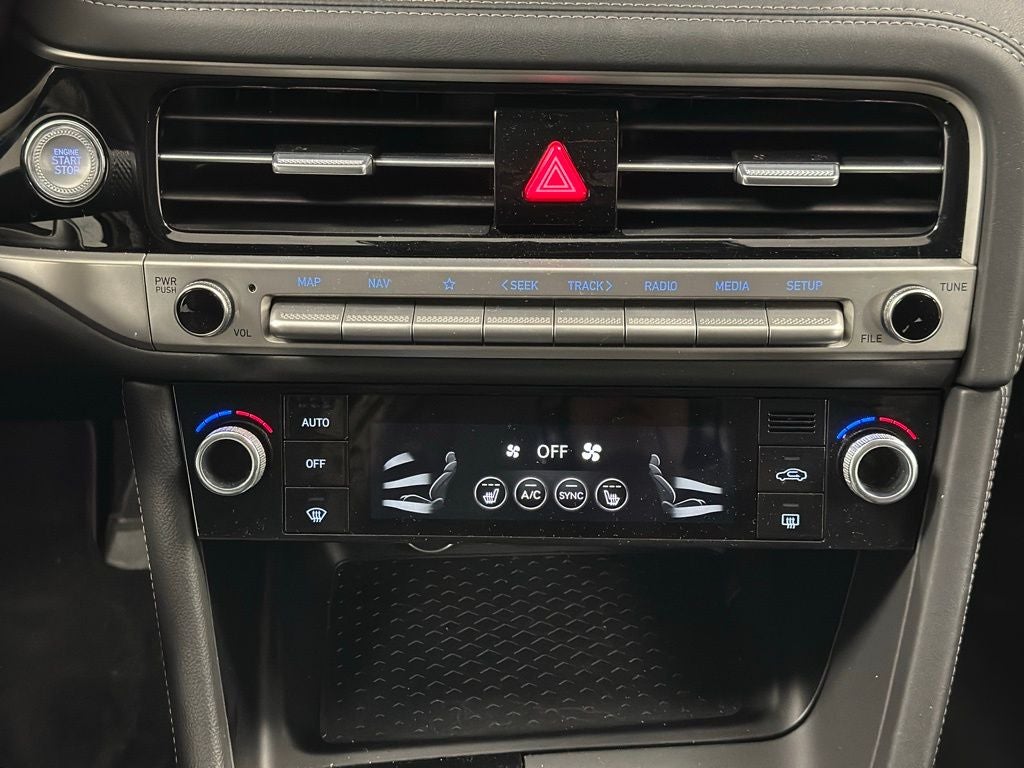 2025 Genesis G70 2.5T