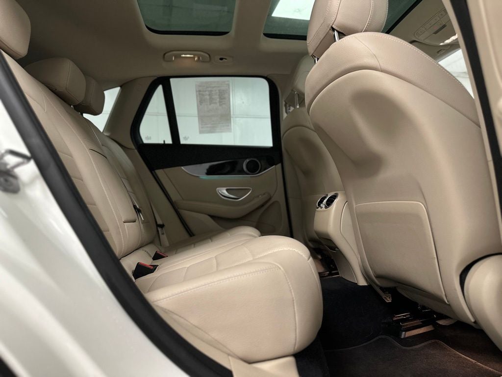 2021 Mercedes-Benz GLC GLC 300