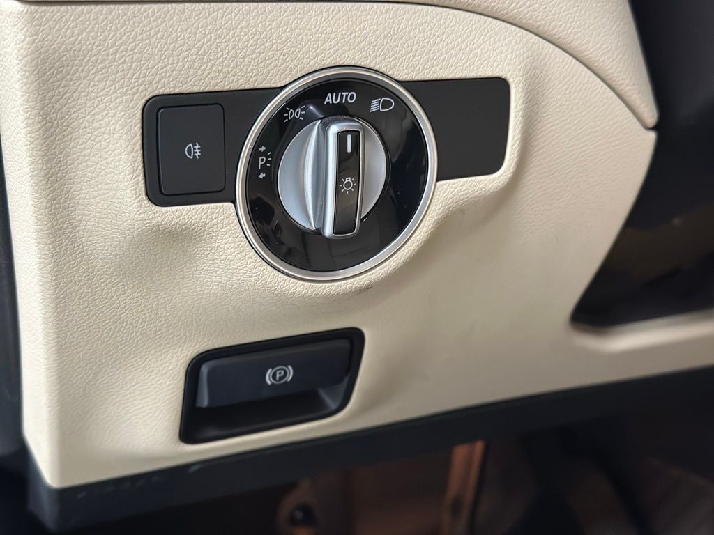 2014 Mercedes-Benz CLA CLA 250 Base