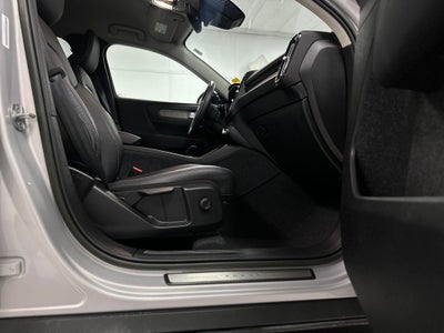 2024 Volvo XC40 B5 Core