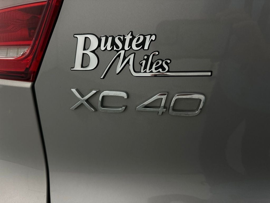 2024 Volvo XC40 B5 Core