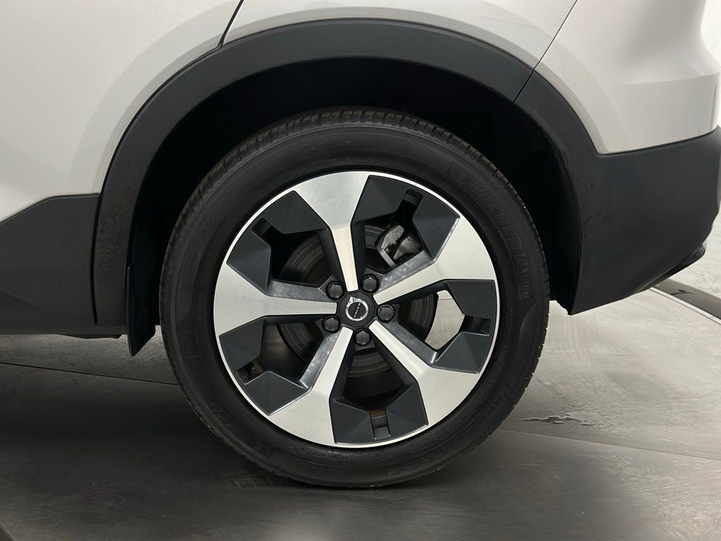 2024 Volvo XC40 B5 Core